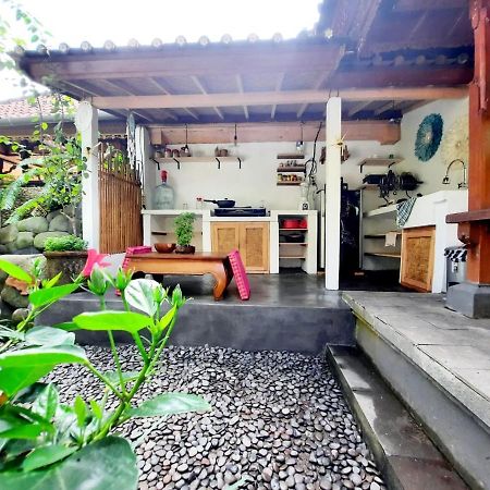 Asik Bali House Ubud Eksteriør billede